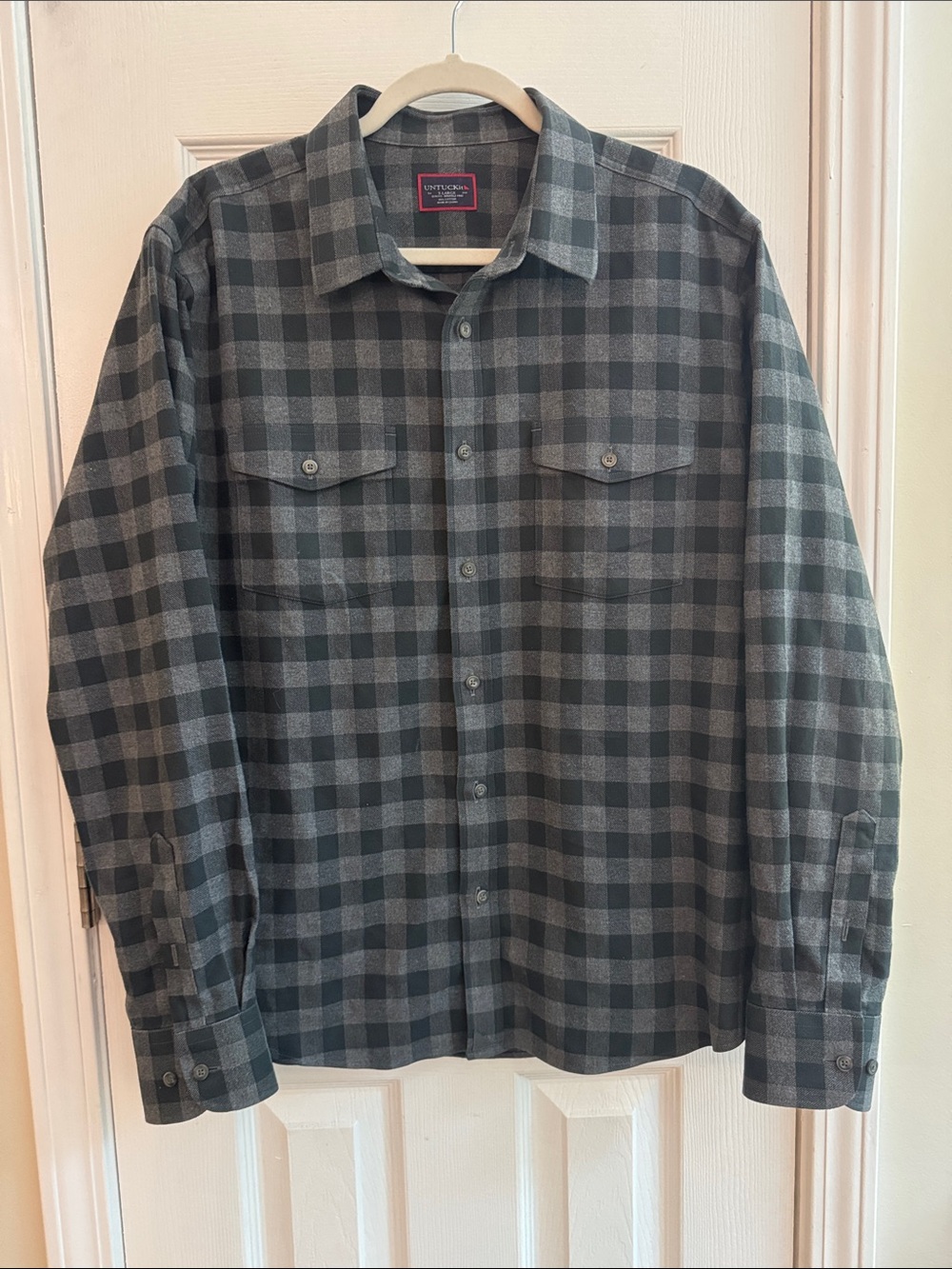 UNTUCKIT Flannel Plaid Button Down Shirt Black & Gray Men’s Size XL